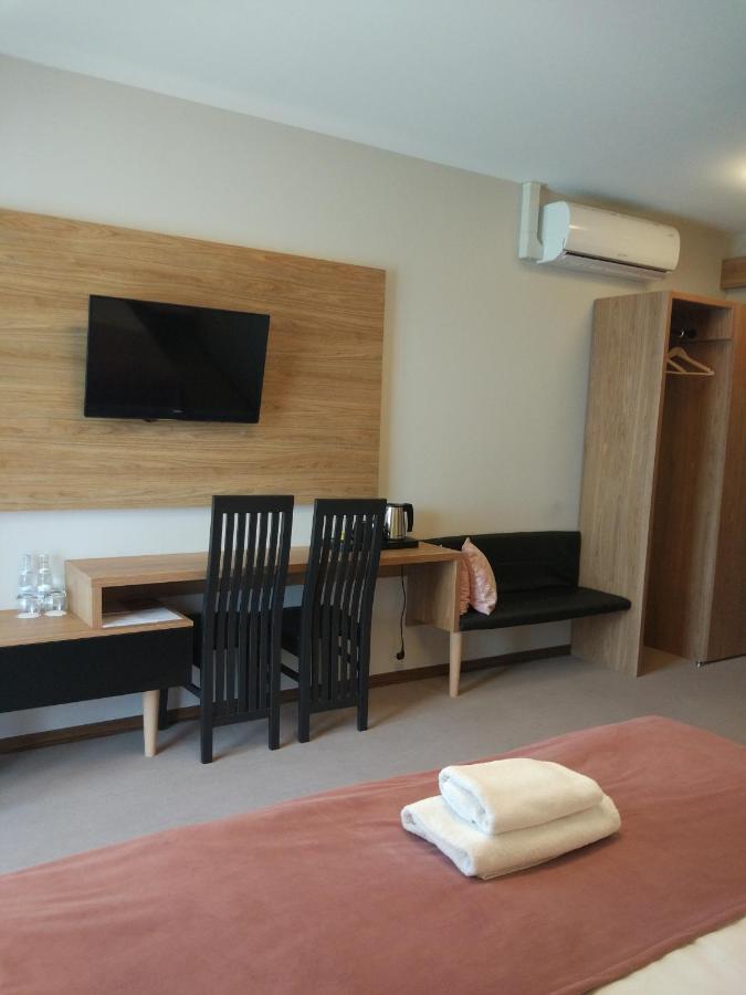 Bulwary Biznes Bed and Breakfast Mielec Exteriör bild