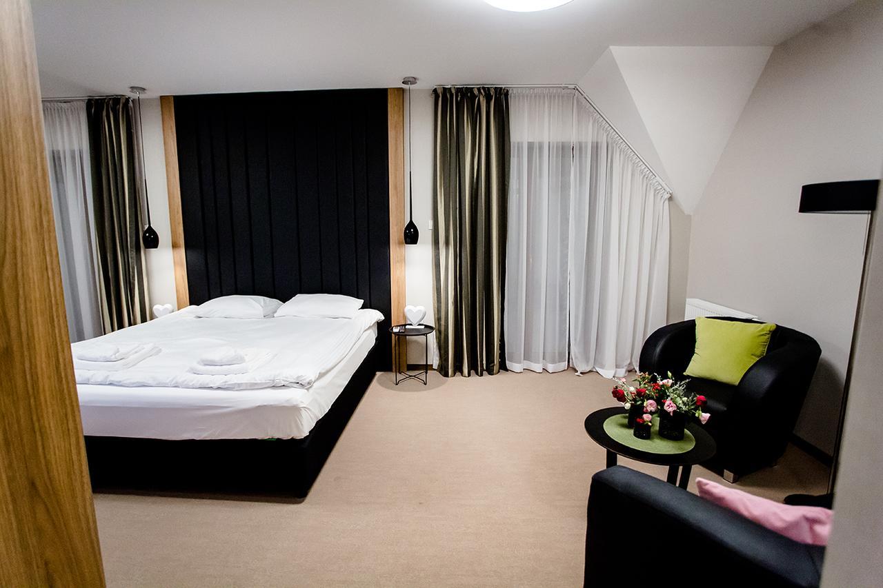Bulwary Biznes Bed and Breakfast Mielec Exteriör bild